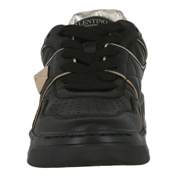 Valentino One Stud Low-Top Leather Sneaker Black Womens - Picture 4 of 6